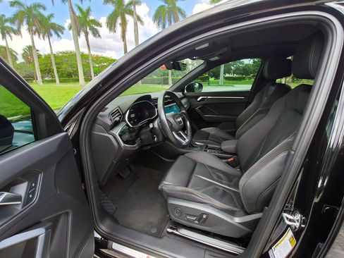 Used 2020 Audi Q3 2.0T Premium Plus w/ Premium Plus Package AWD/4WD image 5