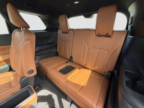 New 2026 INFINITI QX60 Autograph w/ Dark Cargo Package AWD/4WD image 19