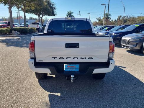 Used 2023 Toyota Tacoma TRD Off-Road w/ TRD Premium Off Road Package image 12