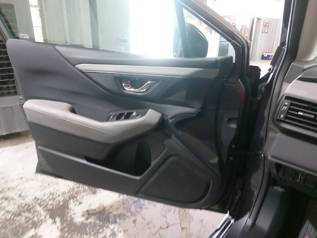 Used 2024 Subaru Outback Premium AWD/4WD image 25