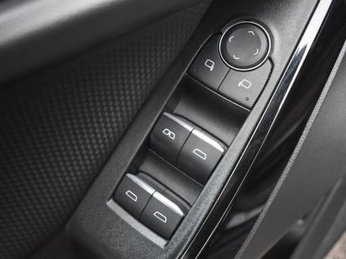 Certified 2025 Chevrolet Equinox RS w/ Safety and Technology Package FWD image 20