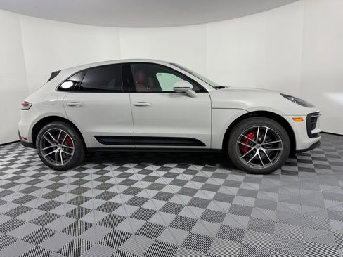 Certified 2026 Porsche Macan S AWD/4WD image 8