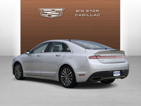 Used 2018 Lincoln MKZ Select w/ Select Plus Package FWD image 3