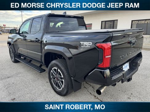 Used 2025 Toyota Tacoma SR5 image 6