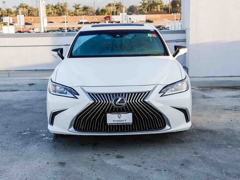 Used 2021 Lexus ES 250 w/ Premium Package image 3