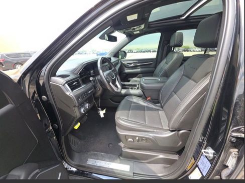 Used 2022 GMC Yukon Denali AWD/4WD image 6