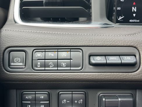 Used 2023 GMC Yukon Denali w/ Max Trailering Package image 12