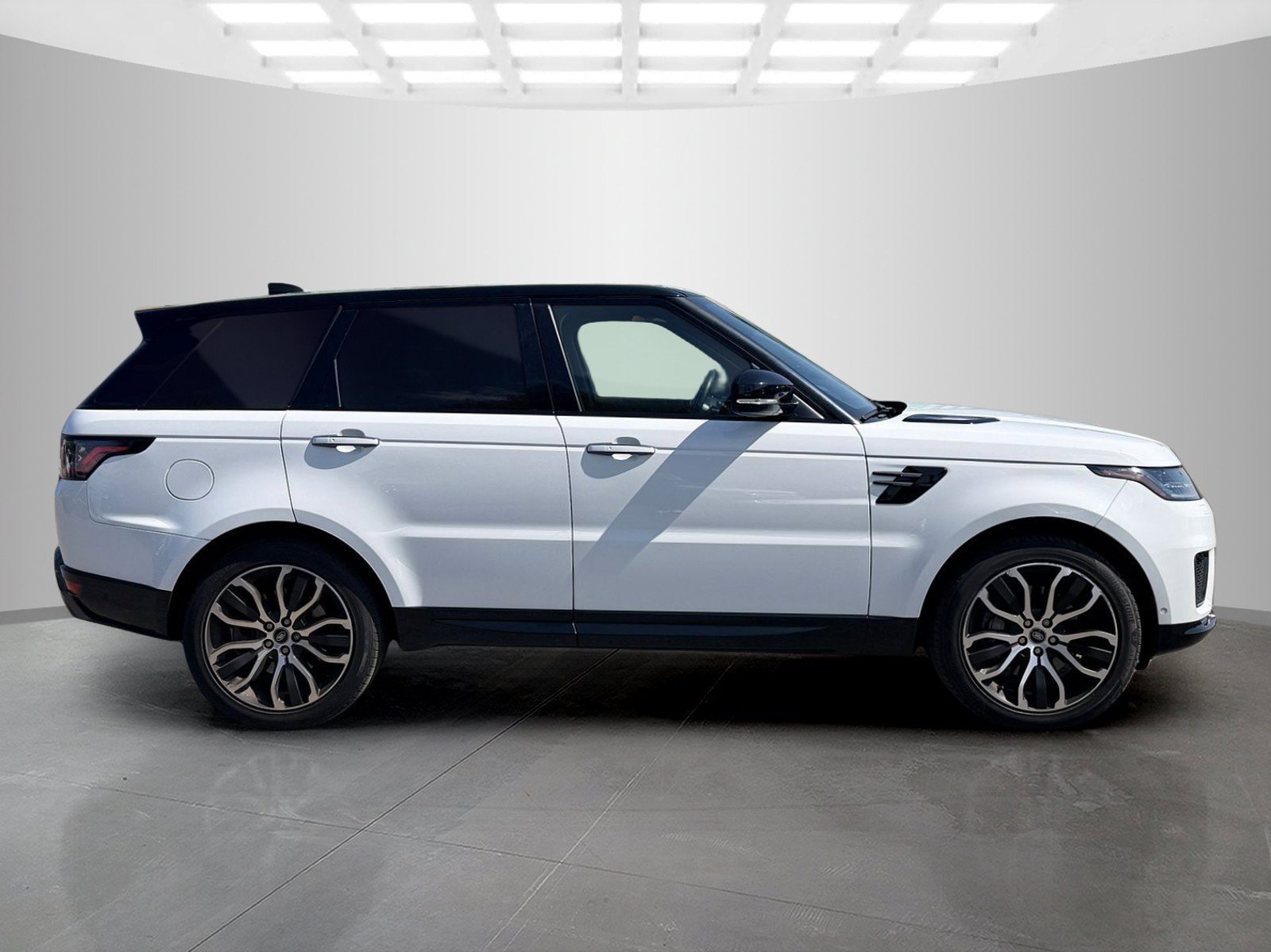 Used 2022 Land Rover Range Rover Sport HSE Silver Edition AWD/4WD image 4