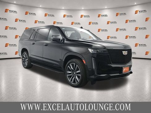 Used 2024 Cadillac Escalade ESV Sport AWD/4WD image 7