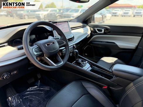 Used 2025 Jeep Compass Limited w/ Elite Group AWD/4WD image 29