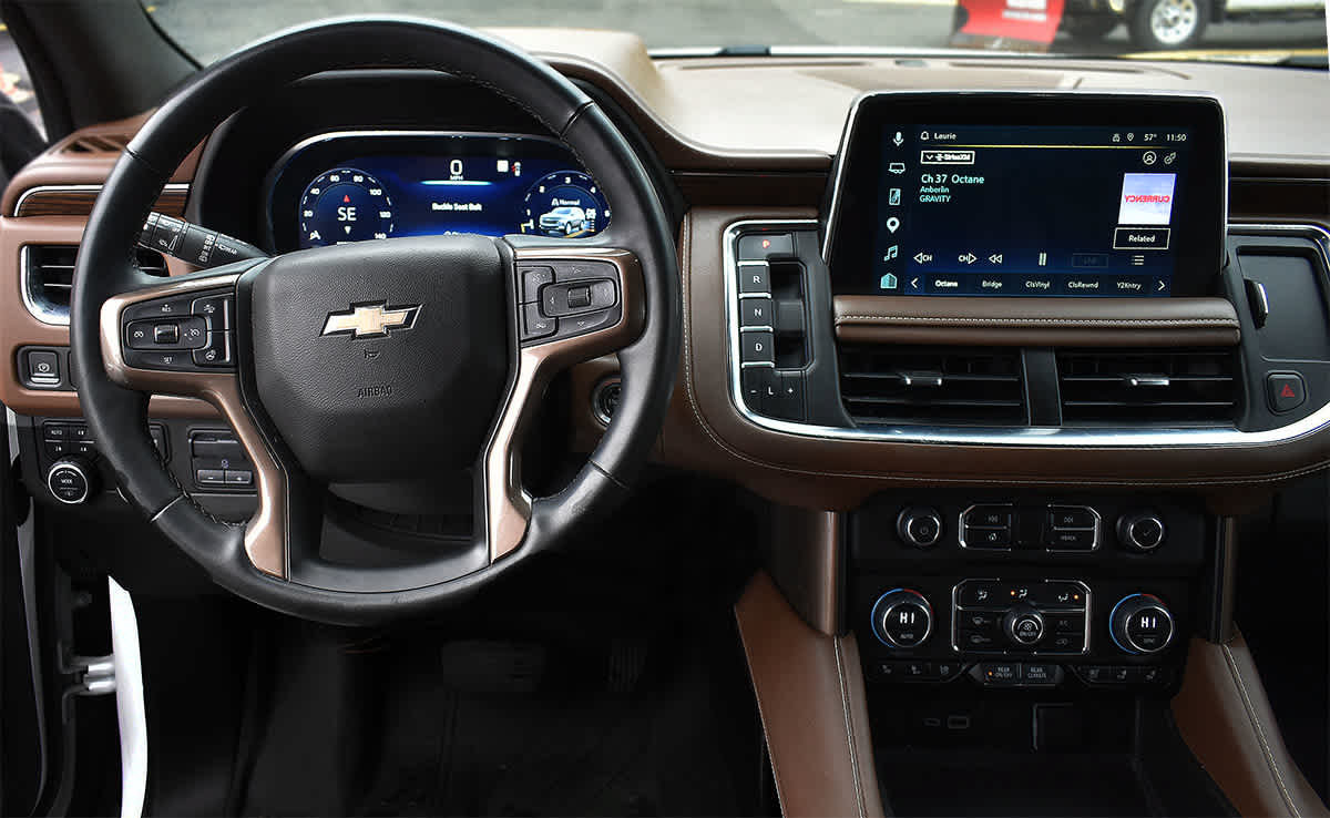 Used 2023 Chevrolet Tahoe High Country AWD/4WD image 16