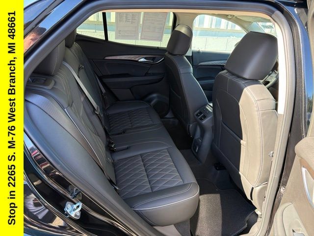 Used 2023 Buick Envision Avenir AWD/4WD image 25