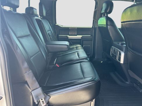 Used 2017 Ford F250 Lariat w/ Lariat Ultimate Package AWD/4WD image 31