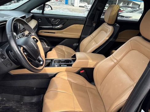 Used 2022 Lincoln Corsair Reserve image 9