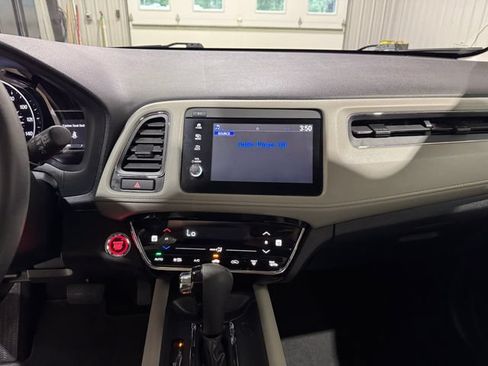 Used 2022 Honda HR-V EX image 14