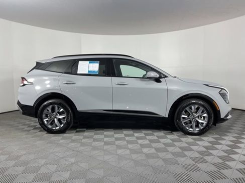 Used 2025 Kia Sportage SX image 12
