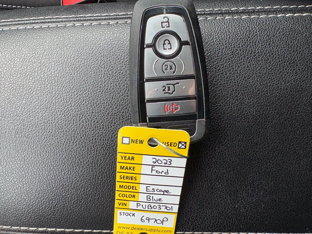 Used 2023 Ford Escape Active w/ Tech Pack #2 AWD/4WD image 18
