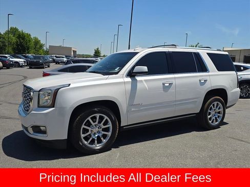 Used 2018 GMC Yukon Denali w/ Denali Ultimate Package AWD/4WD image 7
