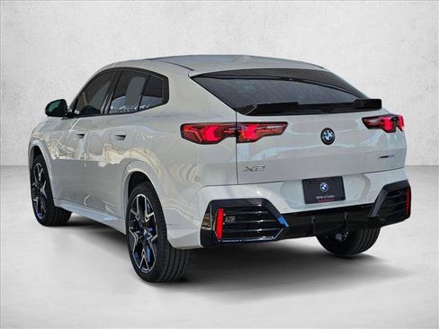 Used 2026 BMW X2 xDrive28i w/ Technology Package AWD/4WD image 7