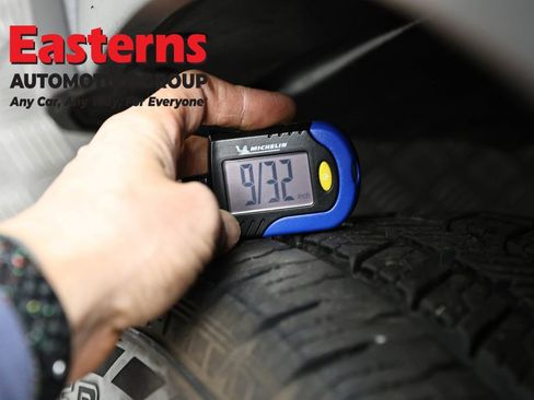 Used 2023 Honda Pilot LX image 28