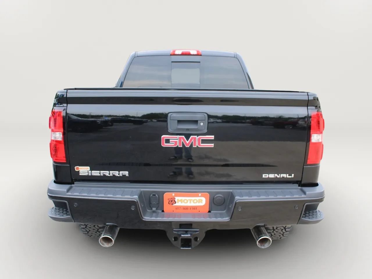 Used 2015 GMC Sierra 2500 Denali w/ Duramax Plus Package AWD/4WD image 8