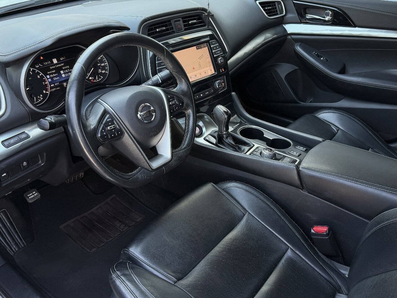 Used 2020 Nissan Maxima 3.5 SL w/ Floor Mat Group FWD image 12