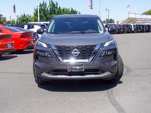 Used 2023 Nissan Rogue S AWD/4WD image 2