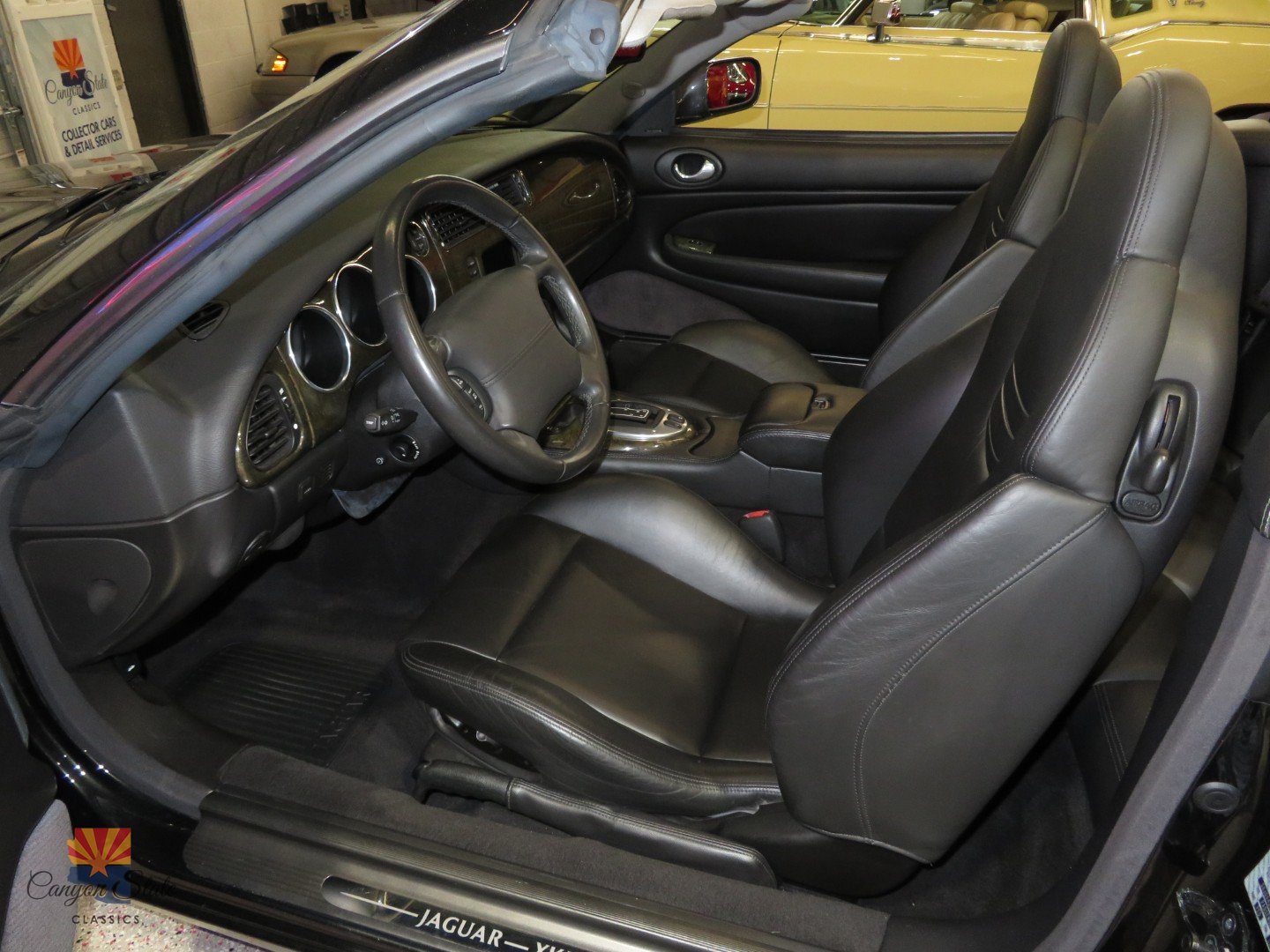 Used 2002 Jaguar XK8 Convertible RWD image 3