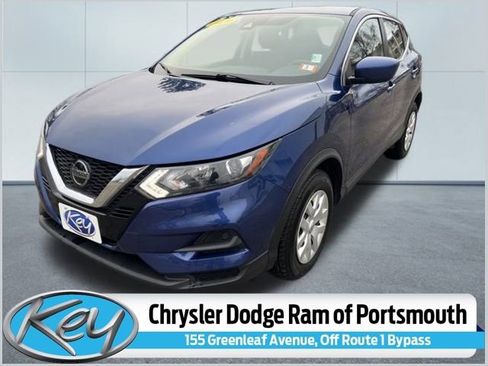 Used 2020 Nissan Rogue Sport S image 1