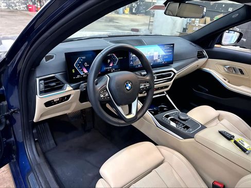 Used 2023 BMW 330i Sedan w/ Parking Assistance Package RWD image 16