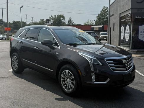 Used 2018 Cadillac XT5 Luxury w/ Driver Awareness Package AWD/4WD image 2