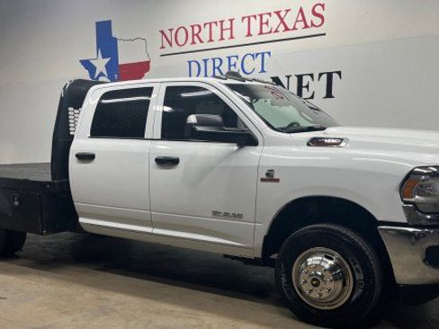 Used 2022 RAM 3500 Tradesman w/ Chrome Appearance Group AWD/4WD image 3