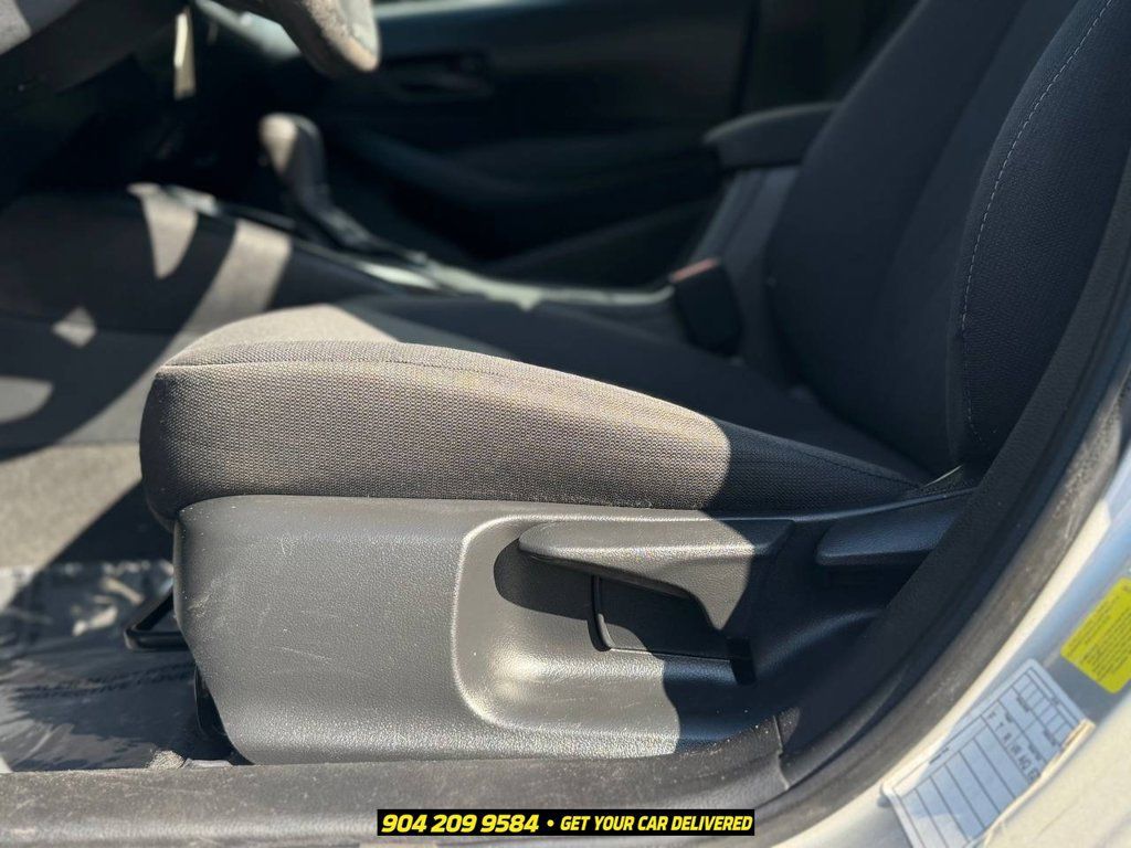 Used 2023 Toyota Corolla LE FWD image 17