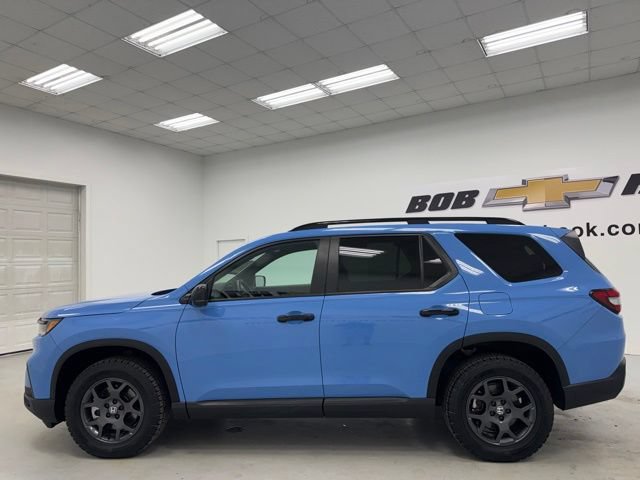 Used 2025 Honda Pilot TrailSport image 8