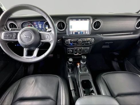 Used 2023 Jeep Wrangler Unlimited Sahara AWD/4WD image 7