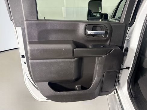 Used 2023 Chevrolet Silverado 2500 LT w/ Convenience Package image 26