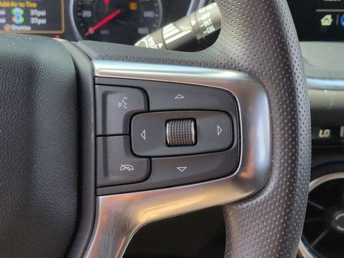 Used 2025 Chevrolet Blazer LT AWD/4WD image 15