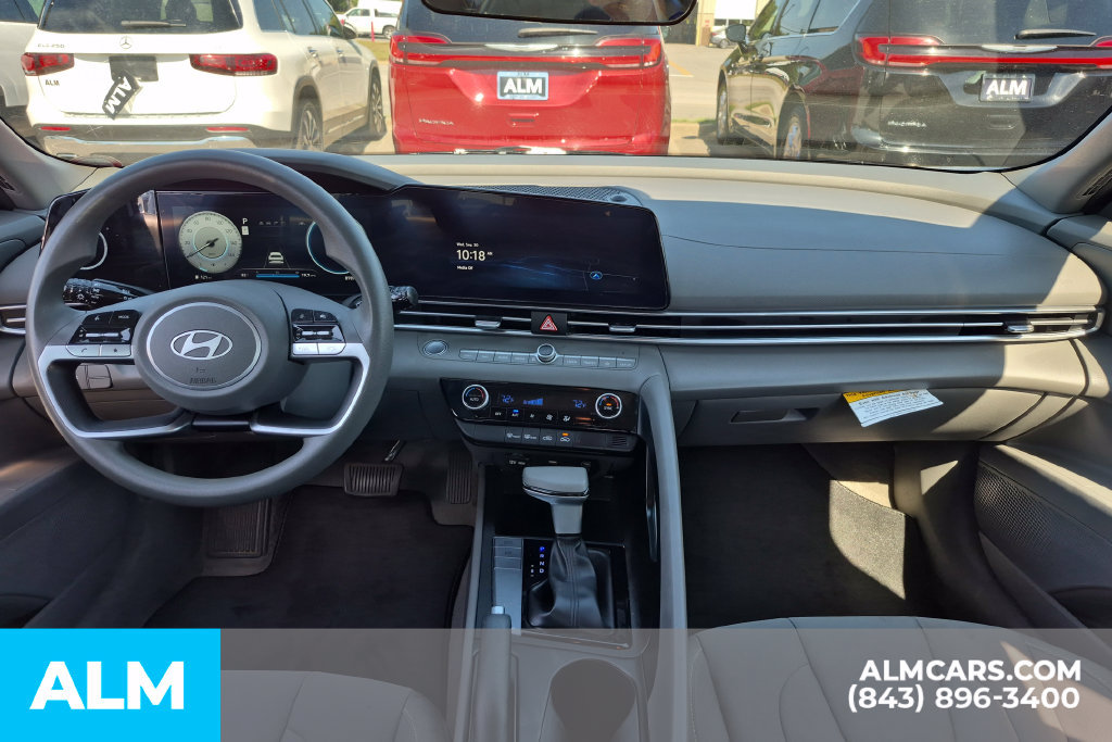 Certified 2024 Hyundai Elantra SEL FWD image 22