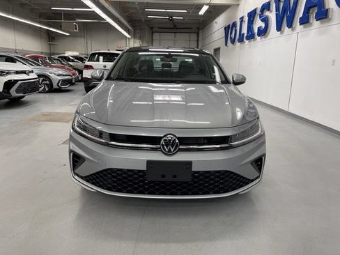 New 2026 Volkswagen Jetta SE FWD image 6