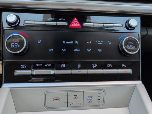 Certified 2026 Hyundai Santa Fe SEL AWD/4WD image 18