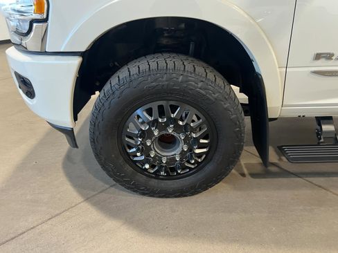 Used 2023 RAM 3500 Limited image 41