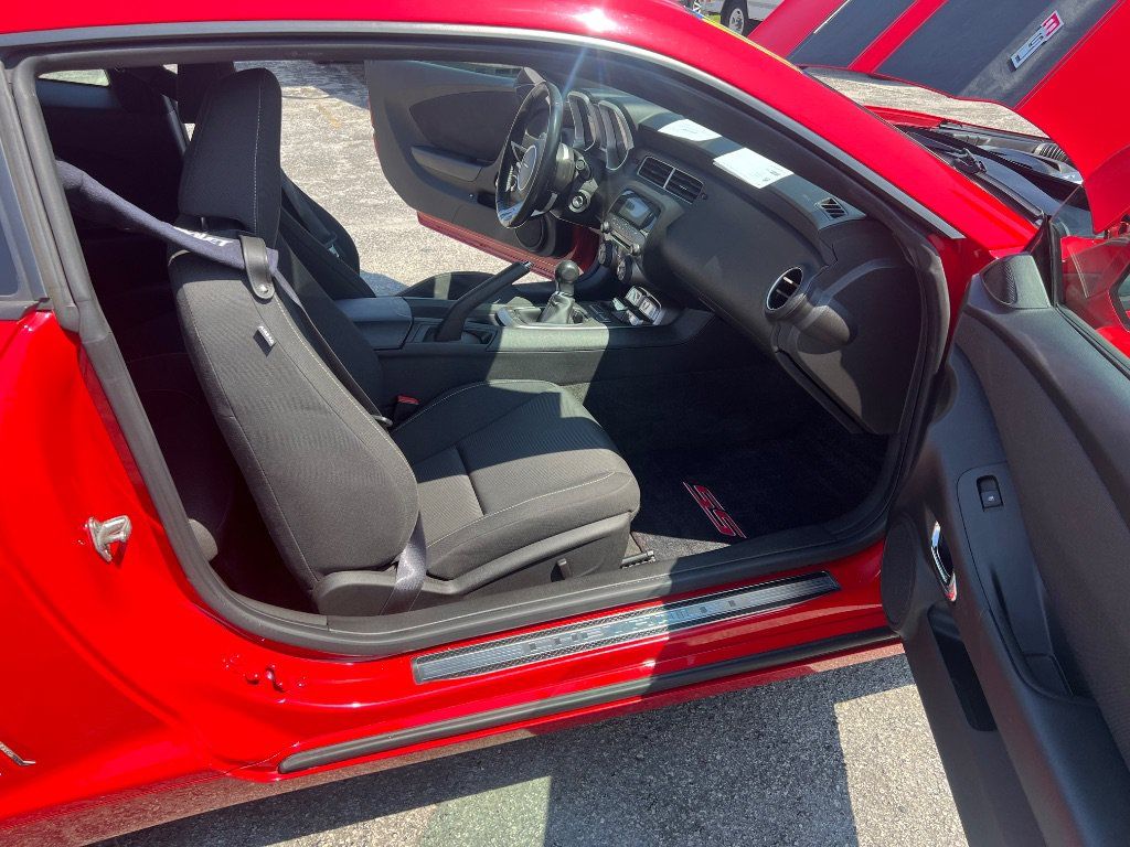 Used 2011 Chevrolet Camaro SS w/ RS Package RWD image 13