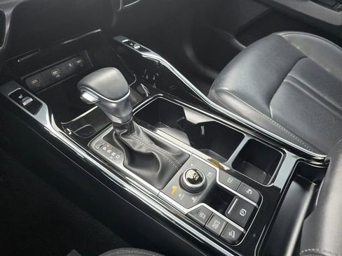 Certified 2023 Kia Sorento SX image 43