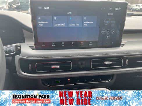 Used 2021 Lincoln Nautilus Reserve w/ Equipment Group 201A image 19