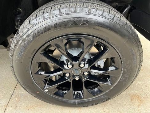 Certified 2025 Jeep Wrangler Unlimited Sahara AWD/4WD image 10