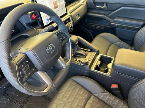 New 2026 Toyota Tacoma TRD Off-Road AWD/4WD image 11