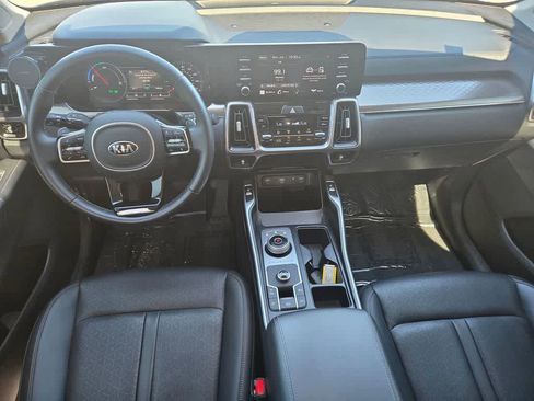 Used 2021 Kia Sorento EX FWD image 9