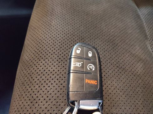 Used 2020 Jeep Grand Cherokee Altitude RWD image 32