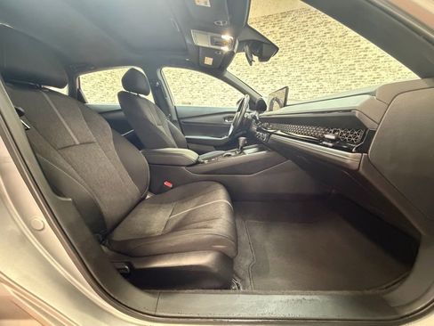 Used 2024 Honda Accord Sport image 9