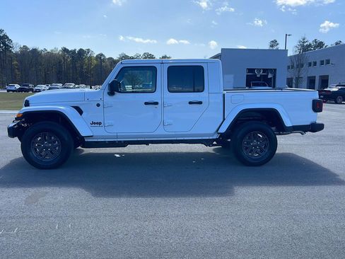 New 2026 Jeep Gladiator Sport image 4